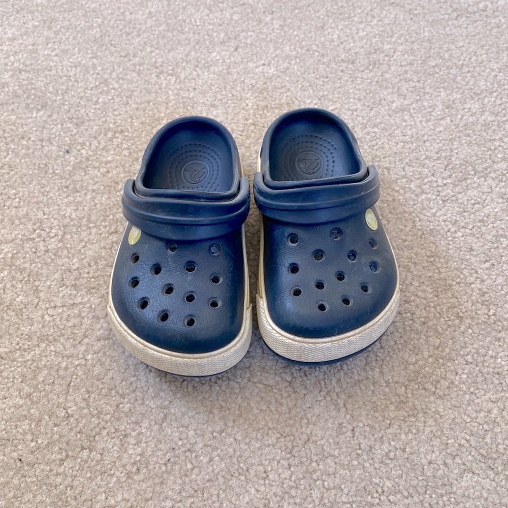 Crocs Kids Size 6/7 Dark Blue Slip-On Shoes - Good Condition